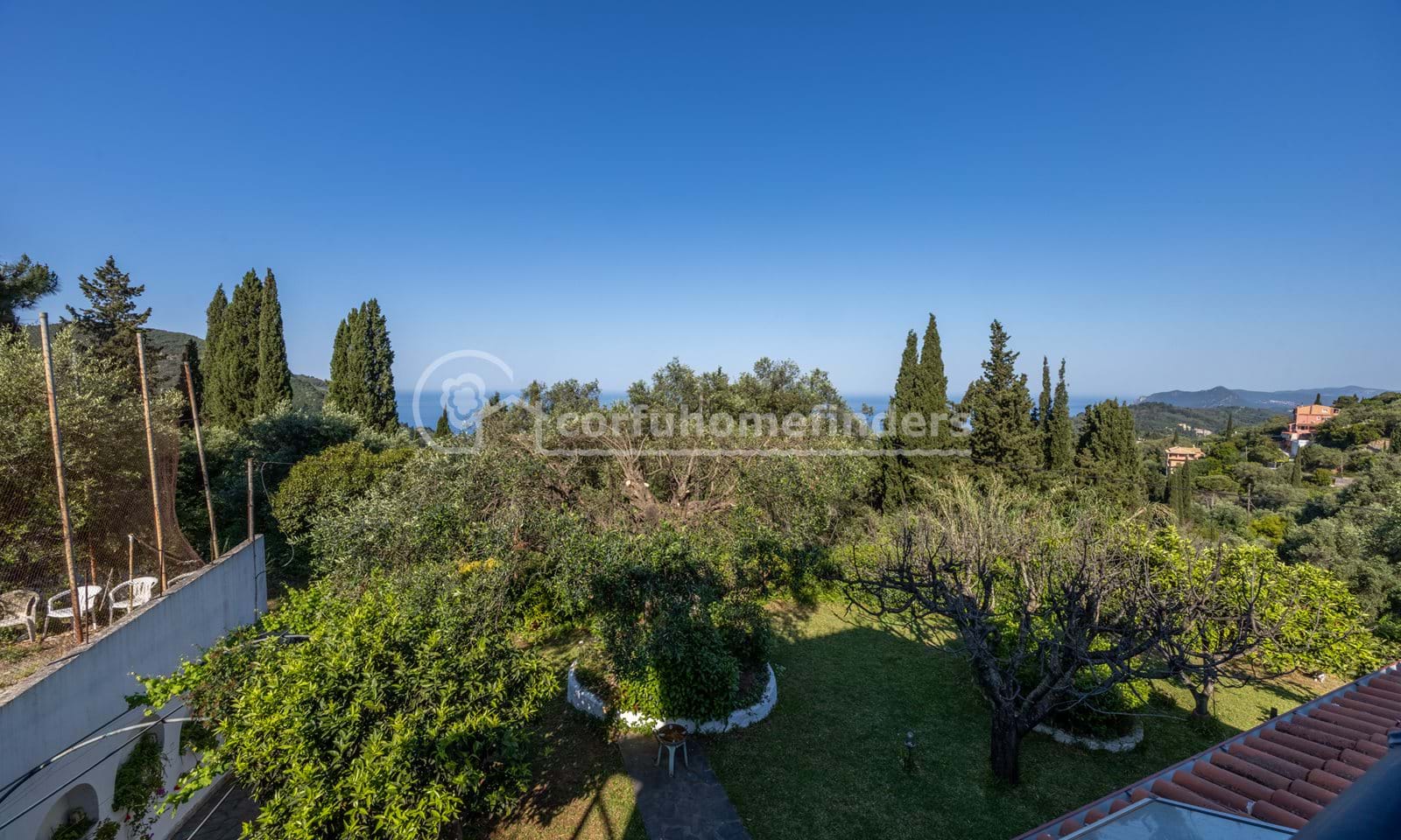 Listing photograph 18 of 24 of the house in Ano Garouna, published by Corfu Home Finders.