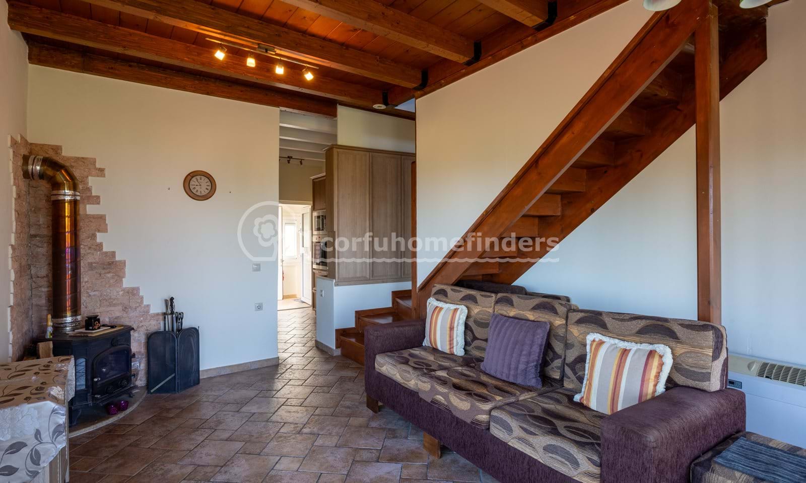 Listing photograph 17 of 24 of the house in Ano Garouna, published by Corfu Home Finders.