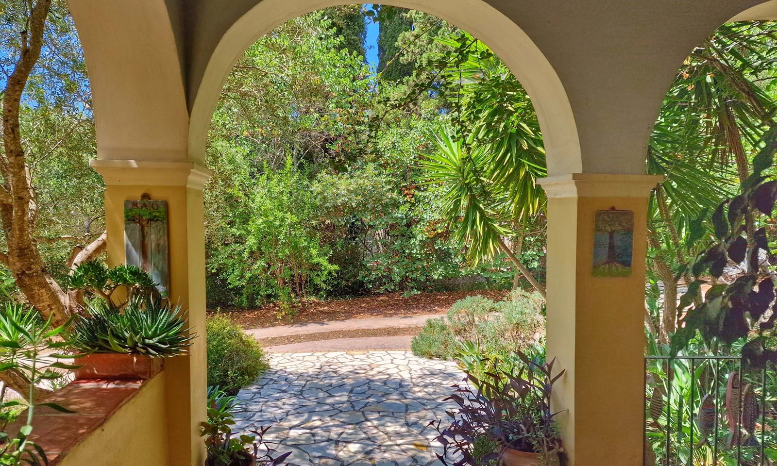 Listing photograph 5 of 36 of the house in Poulades, published by Corfu Home Finders.