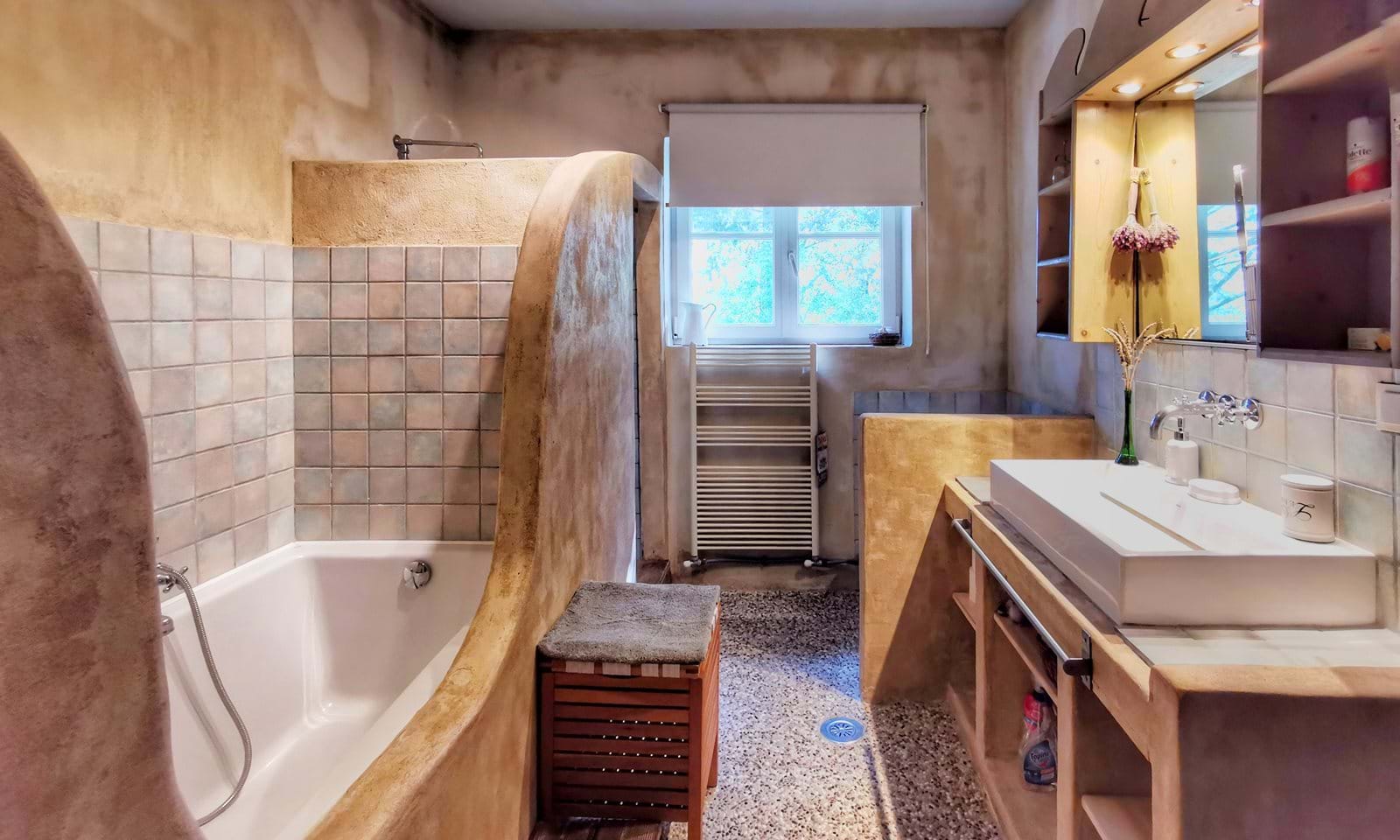 Listing photograph 18 of 36 of the house in Poulades, published by Corfu Home Finders.