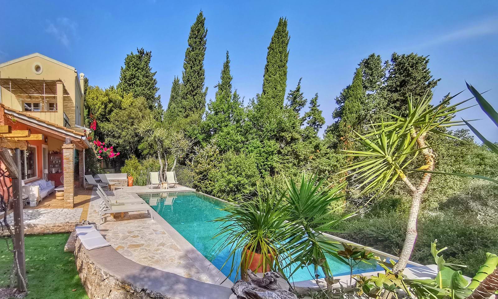 Listing photograph 16 of 36 of the house in Poulades, published by Corfu Home Finders.