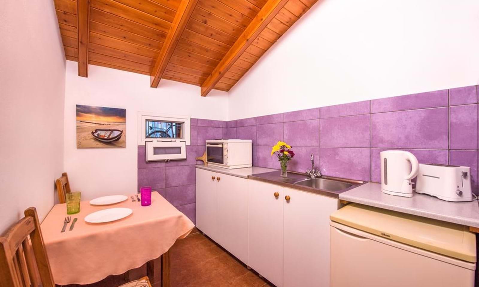 Listing photograph 13 of 17 of the commercial in Benitses, published by Corfu Home Finders.
