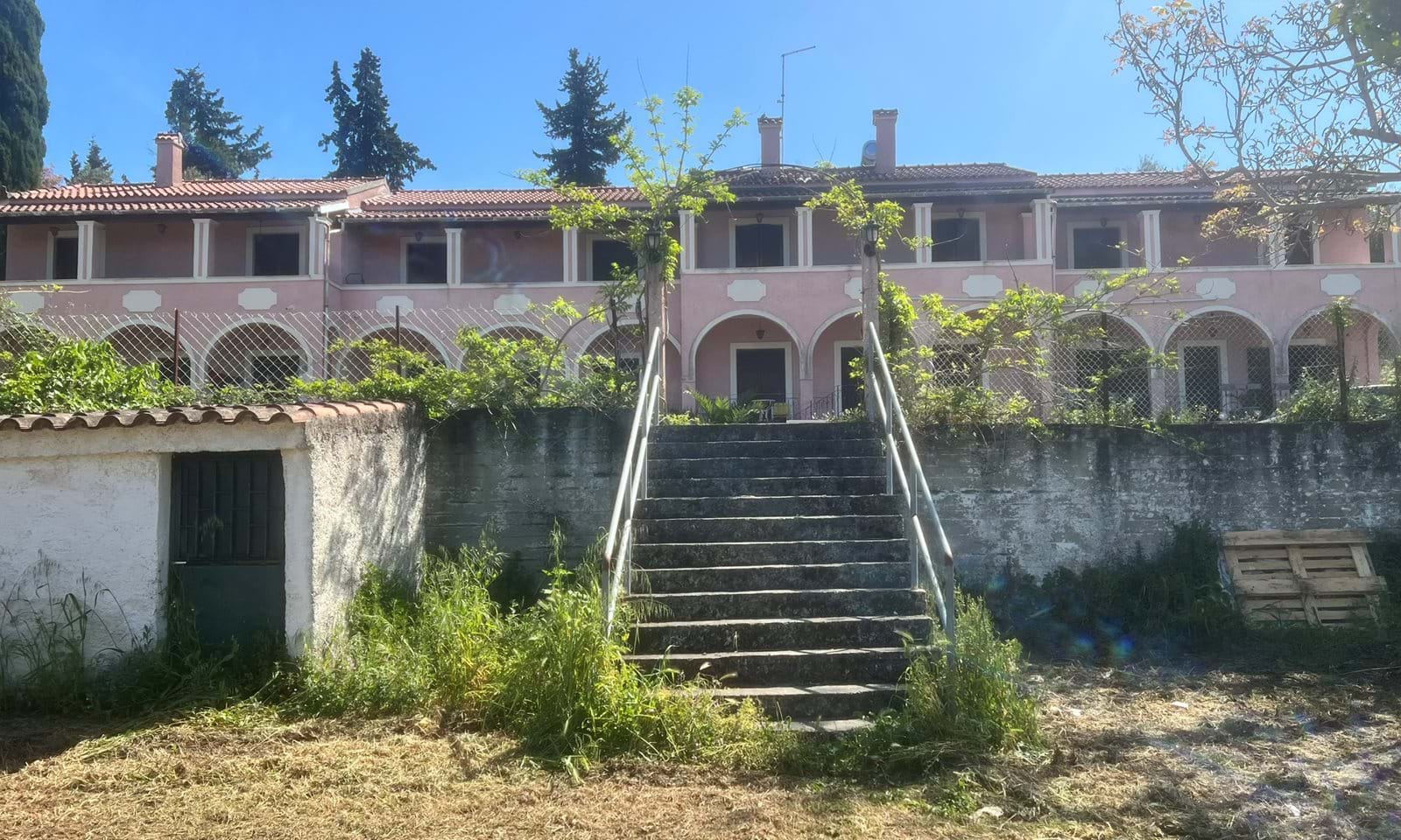 Listing photograph 1 of 10 of the apartment in Sfakera, published by Corfu Home Finders.
