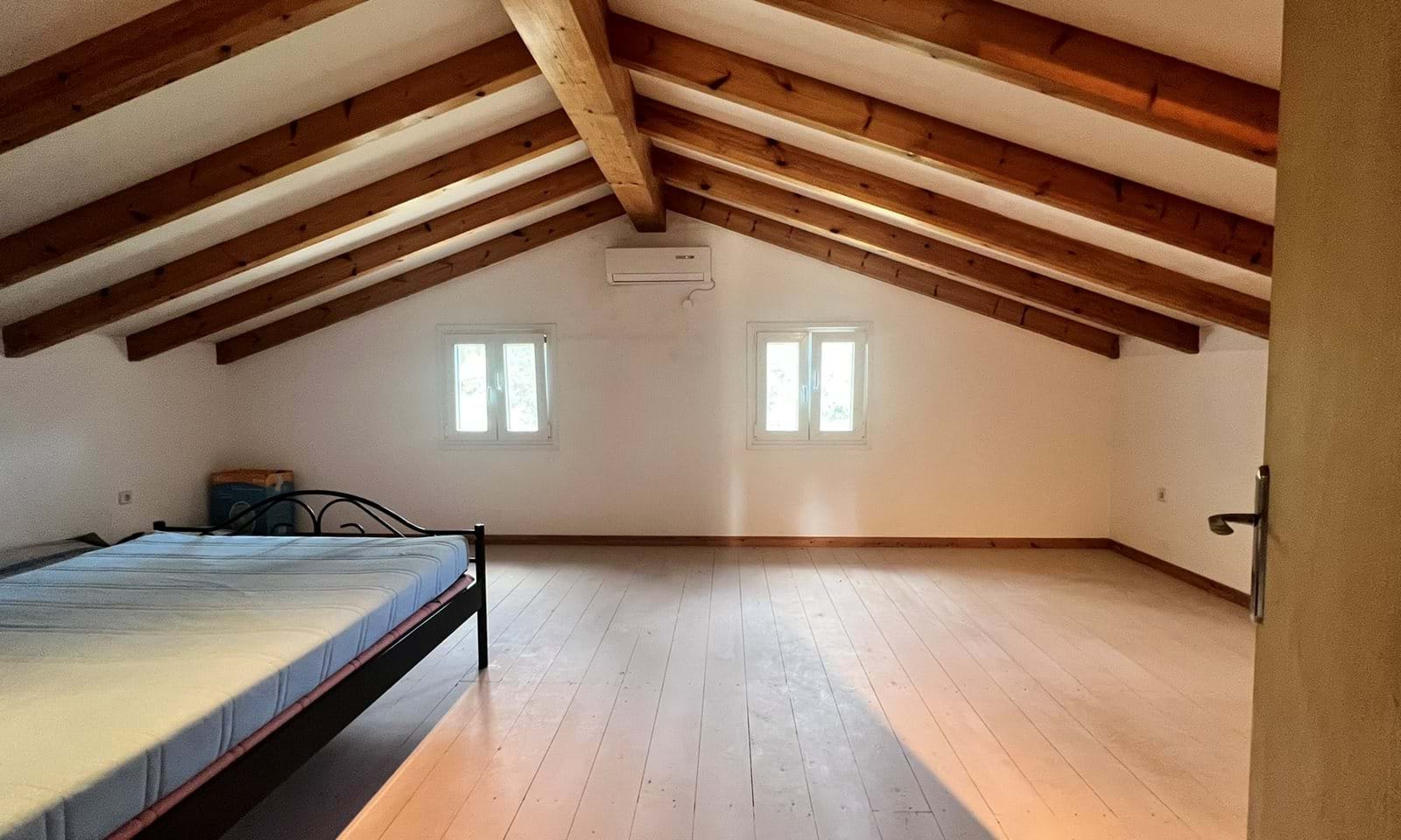 Listing photograph 12 of 16 of the house in Roda, published by Corfu Home Finders.