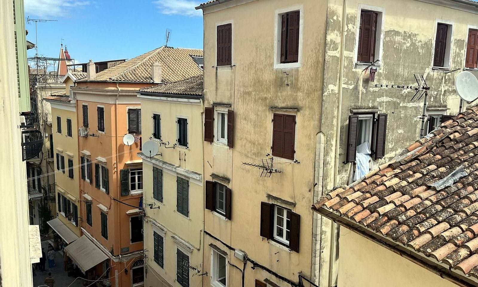 Listing photograph 7 of 16 of the apartment in Corfu Town, published by Corfu Home Finders.