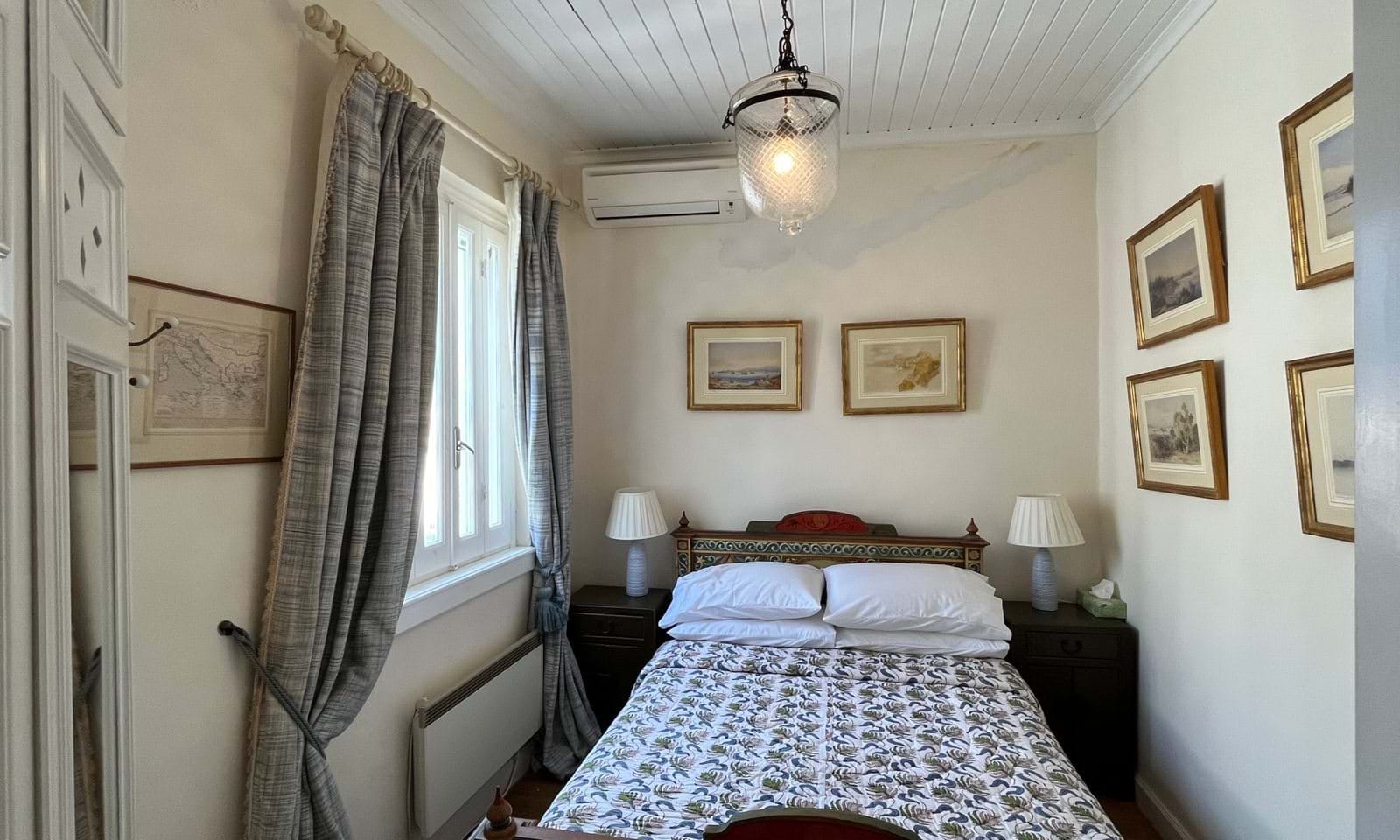 Listing photograph 12 of 16 of the apartment in Corfu Town, published by Corfu Home Finders.
