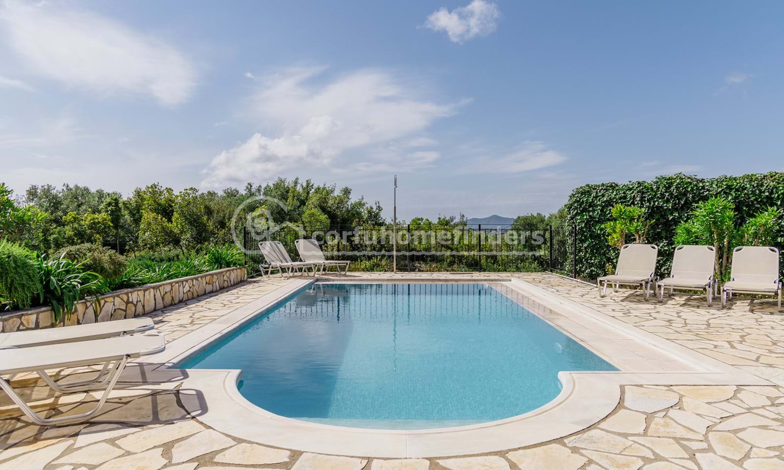 Listing photograph 24 of 27 of the house in Ano Korakiana, published by Corfu Home Finders.