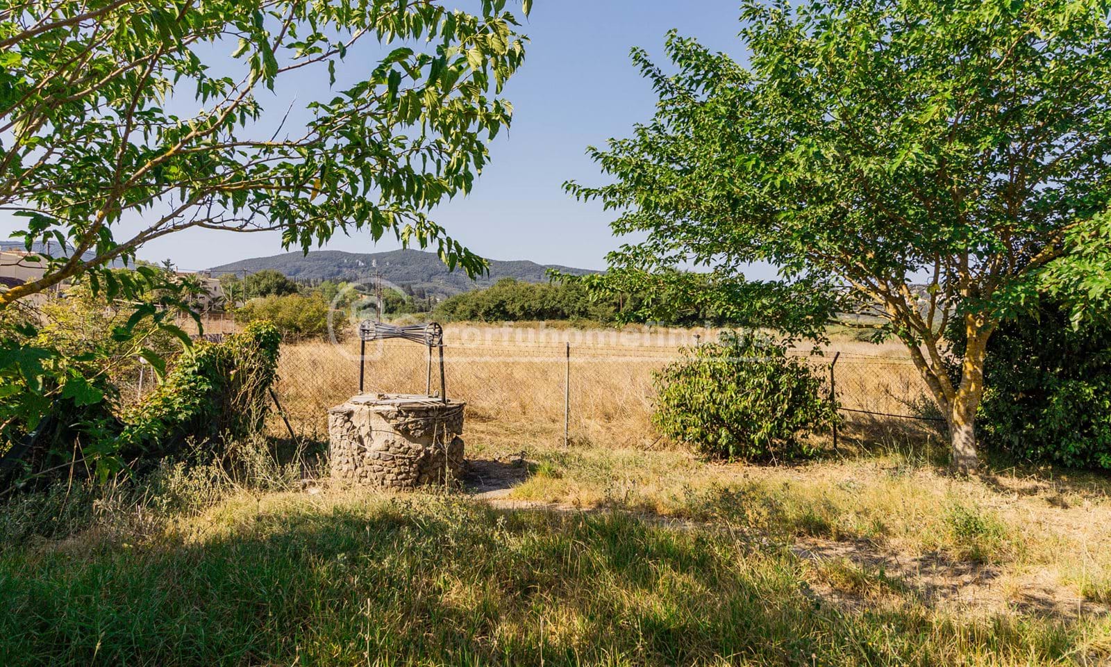 Listing photograph 18 of 19 of the house in Giannades, published by Corfu Home Finders.