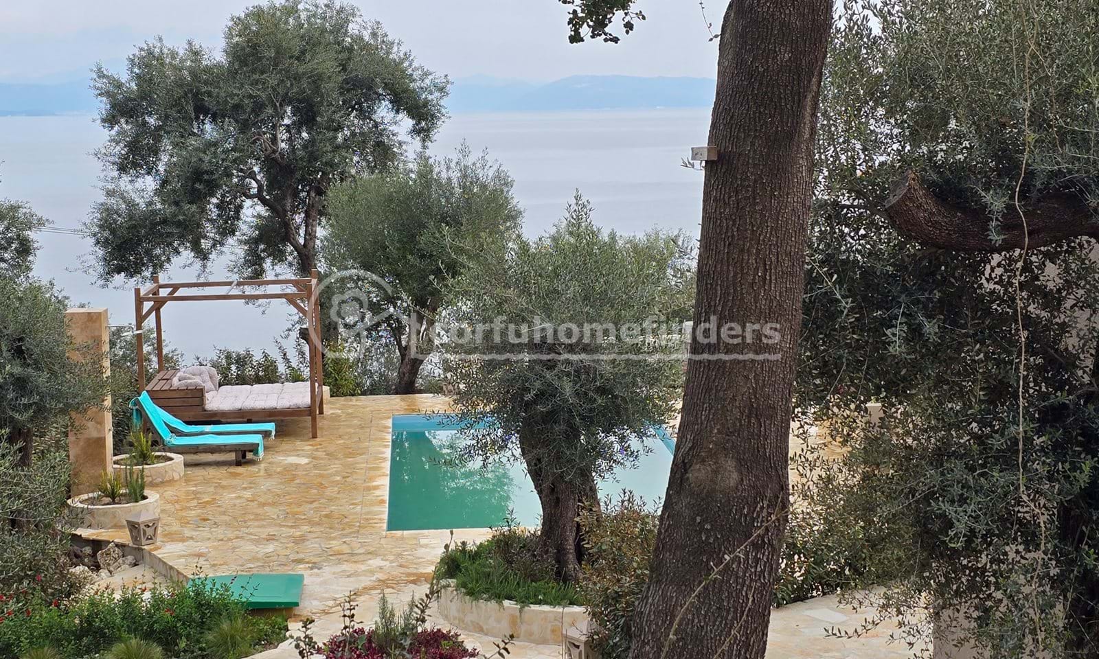 Listing photograph 2 of 18 of the house in Benitses, published by Corfu Home Finders.