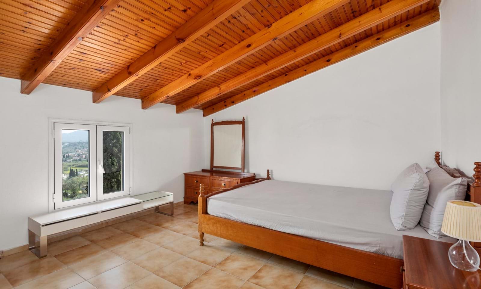 Listing photograph 20 of 24 of the house in Corfu Town, published by Corfu Home Finders.