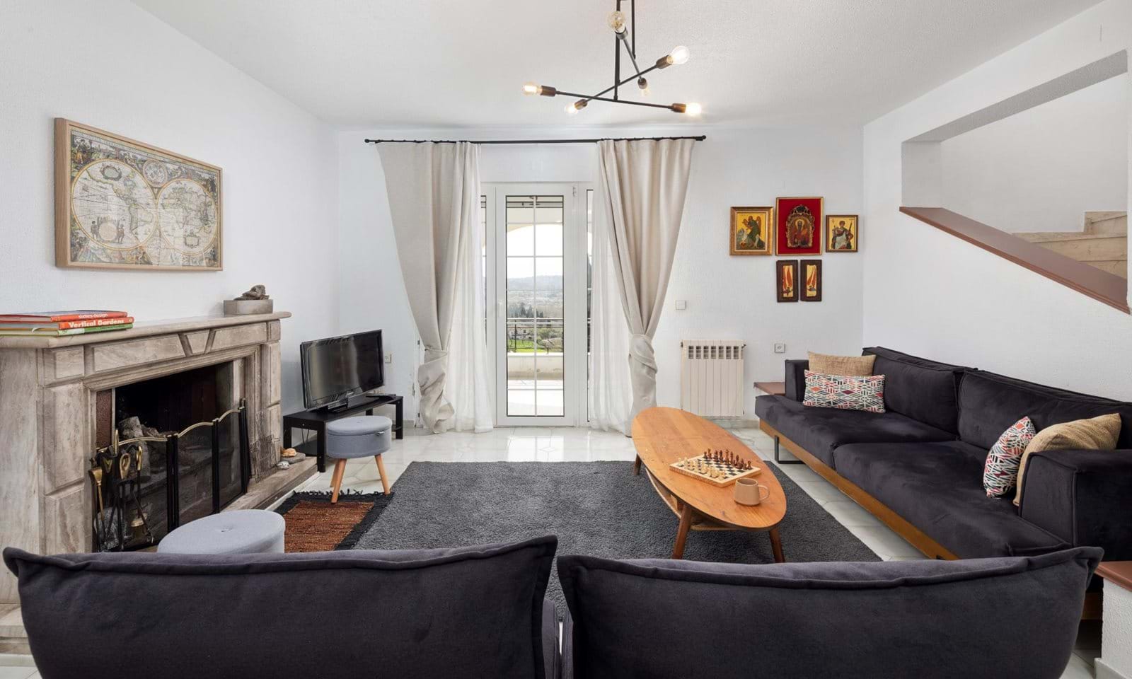 Listing photograph 7 of 24 of the house in Corfu Town, published by Corfu Home Finders.