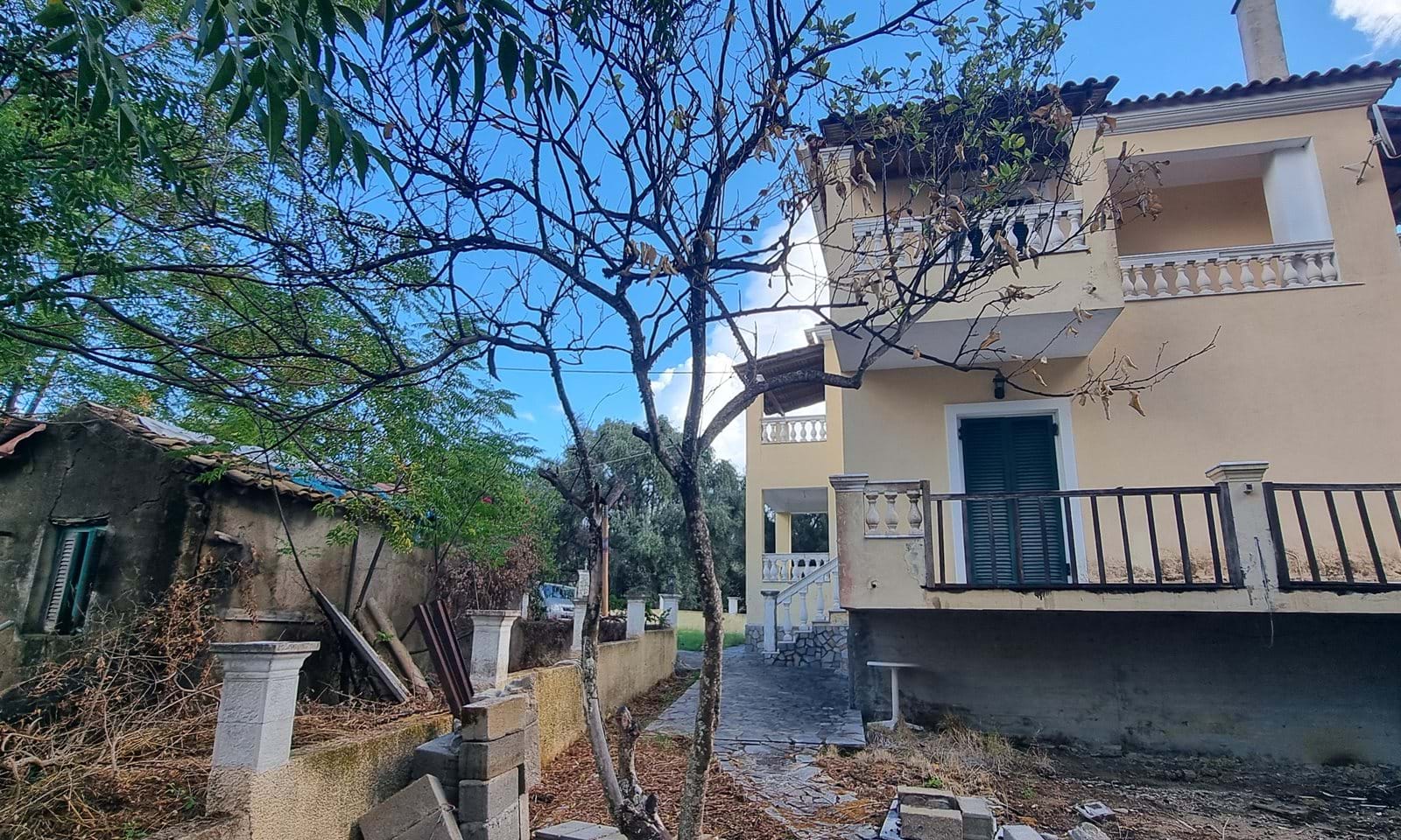 Listing photograph 1 of 18 of the house in Petriti, published by Corfu Home Finders.