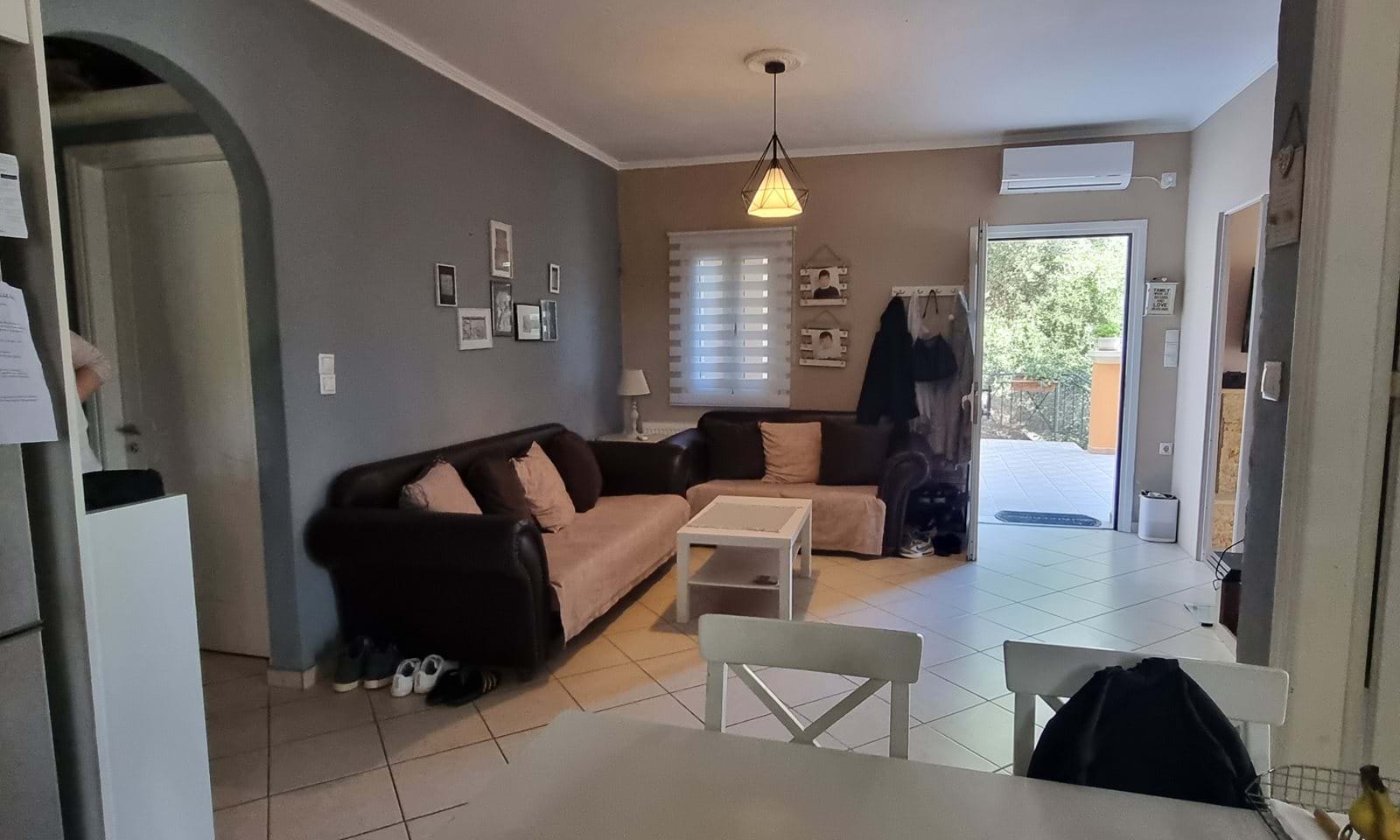 Listing photograph 8 of 9 of the apartment in Agios Mattheos, published by Corfu Home Finders.