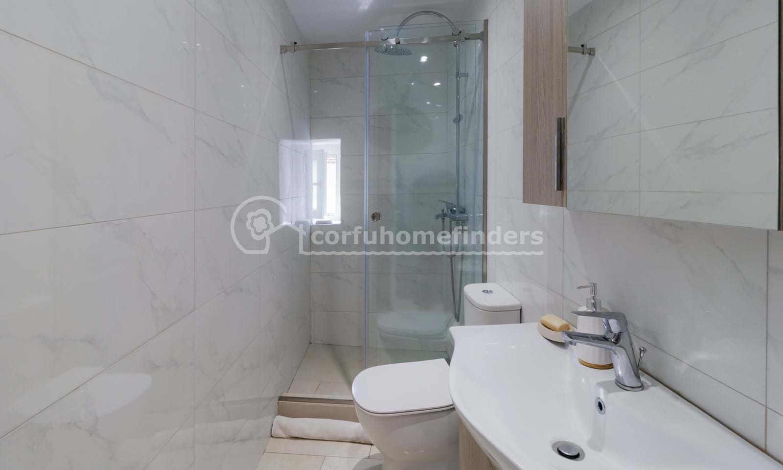 Listing photograph 12 of 19 of the house in Kouramades, published by Corfu Home Finders.