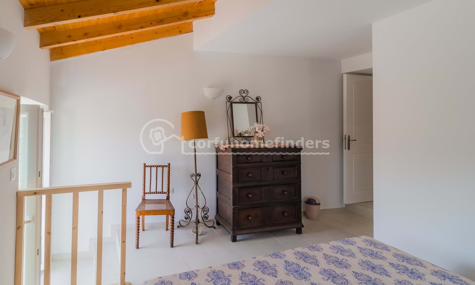 Listing photograph 14 of 19 of the house in Kouramades, published by Corfu Home Finders.