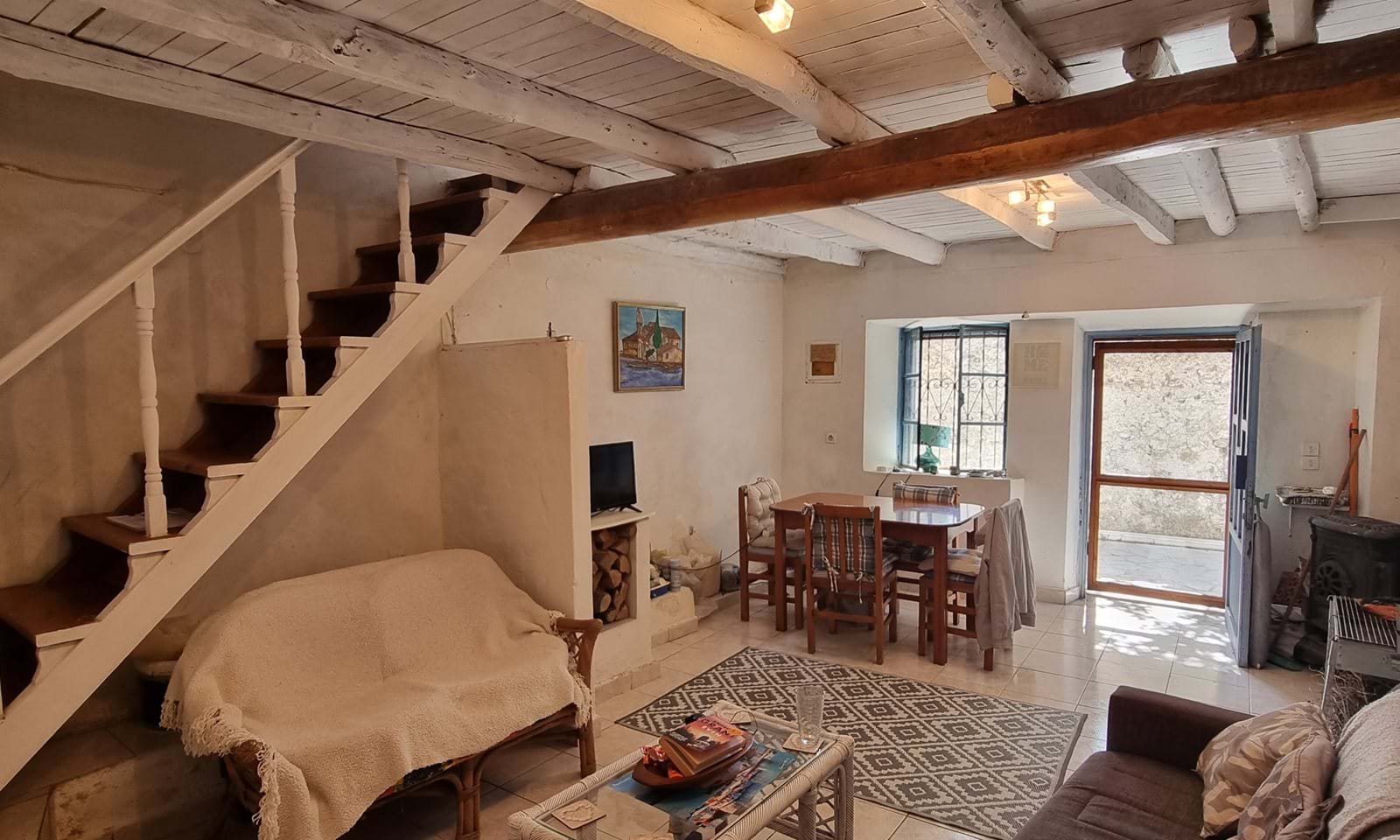 Listing photograph 2 of 12 of the house in Chlomos, published by Corfu Home Finders.