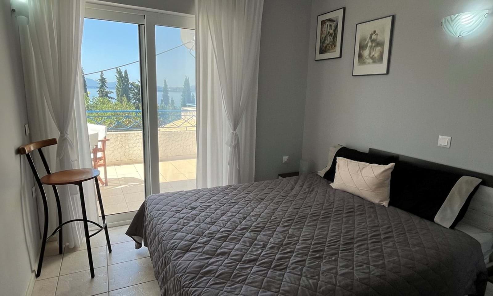 Listing photograph 5 of 9 of the apartment in Barbati, published by Corfu Home Finders.