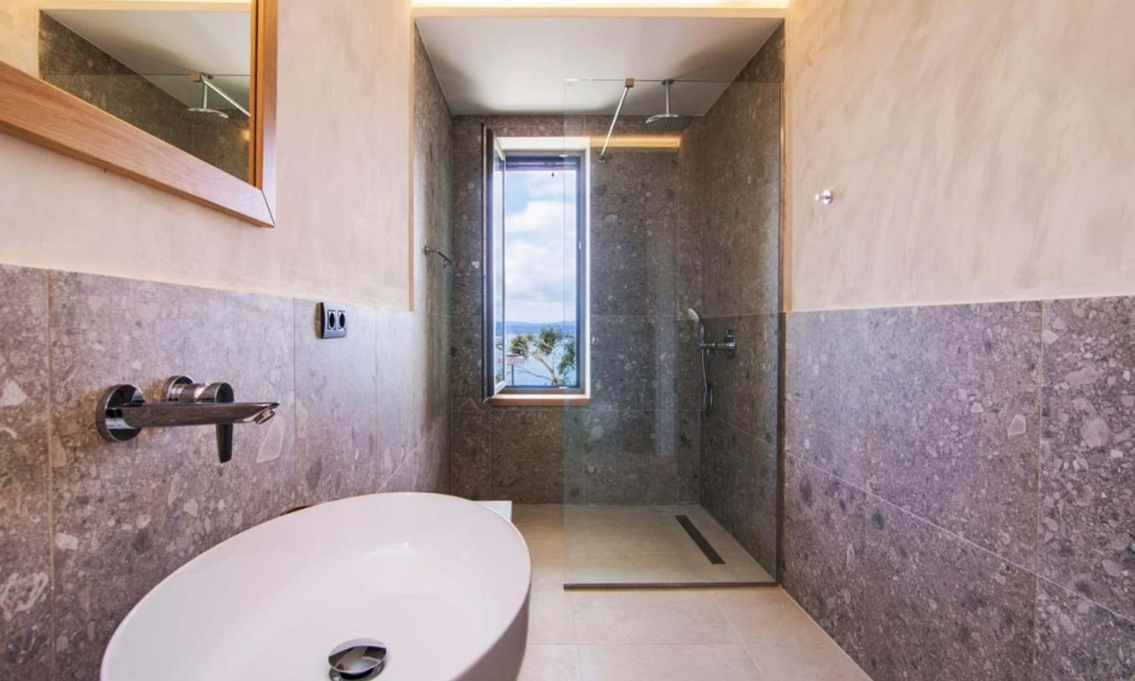 Listing photograph 21 of 29 of the house in Katavolos, published by Corfu Home Finders.