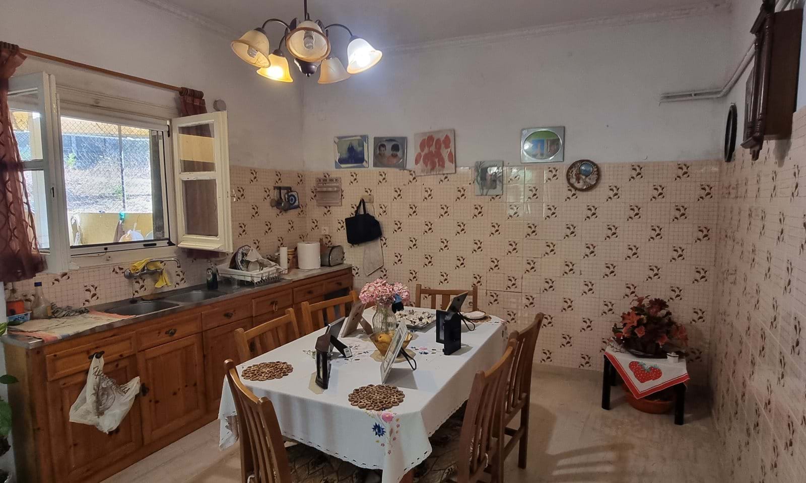 Listing photograph 8 of 23 of the house in Benitses, published by Corfu Home Finders.