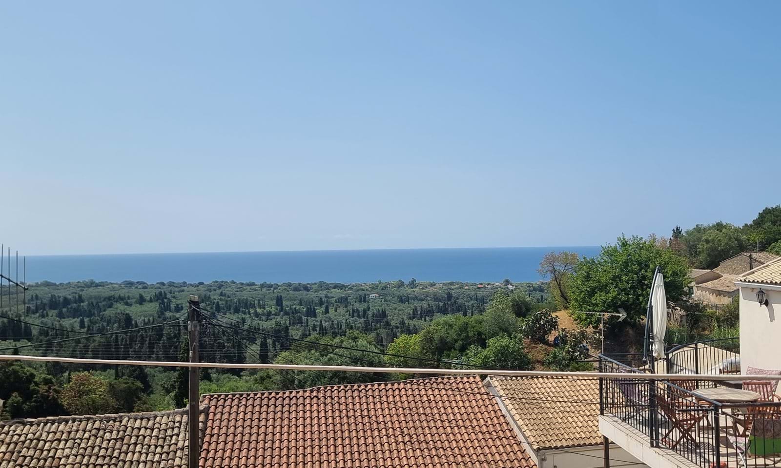 Listing photograph 14 of 16 of the house in Argirades, published by Corfu Home Finders.