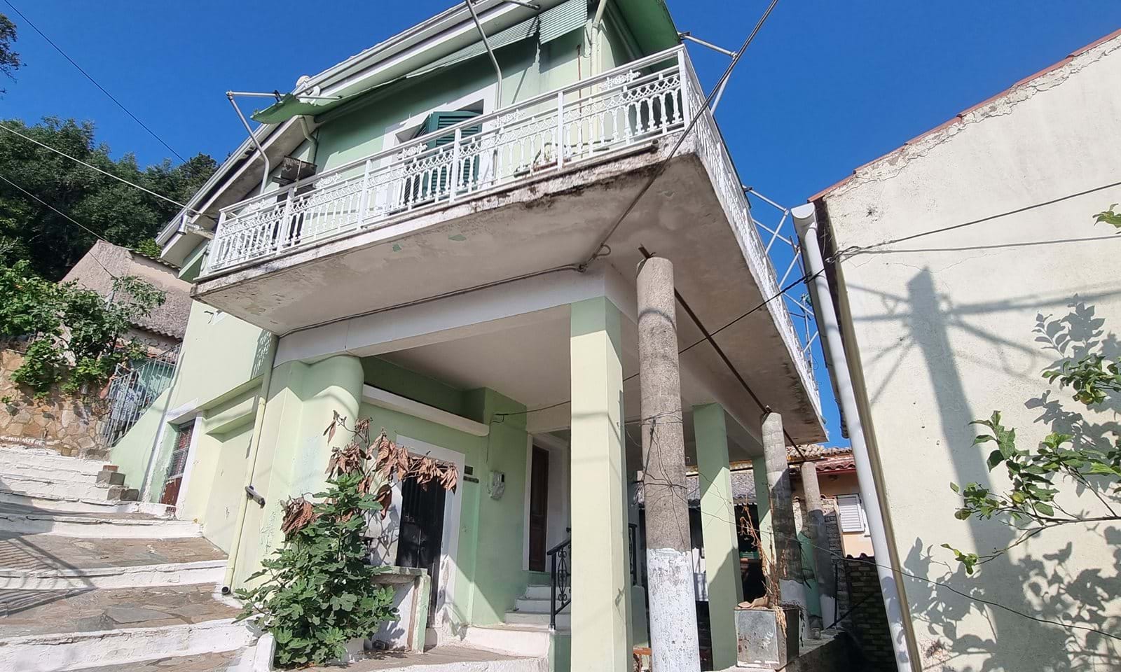 Listing photograph 2 of 13 of the house in Agios Mattheos, published by Corfu Home Finders.