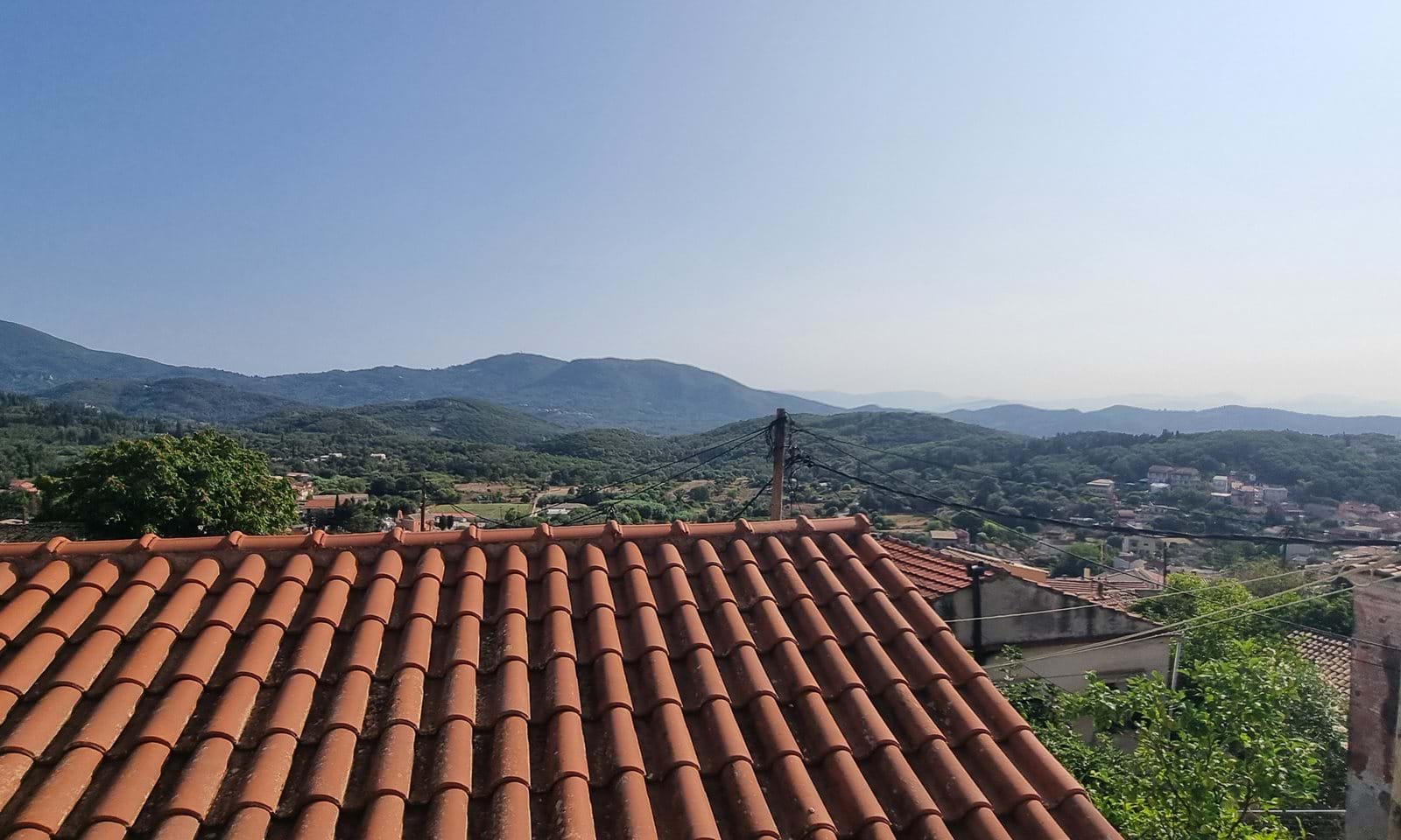 Listing photograph 12 of 13 of the house in Agios Mattheos, published by Corfu Home Finders.