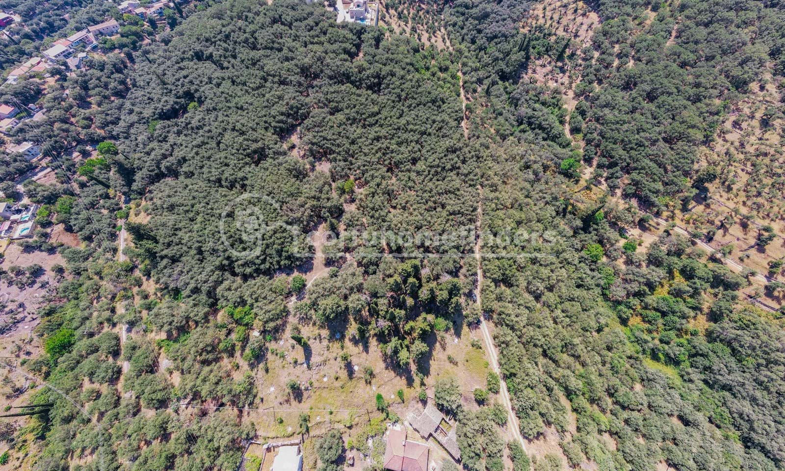 Listing photograph 5 of 8 of the land in Agios Martinos, published by Corfu Home Finders.