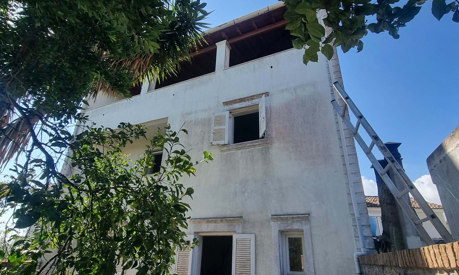 Listing photograph 6 of 20 of the house in Kompitsi, published by Corfu Home Finders.