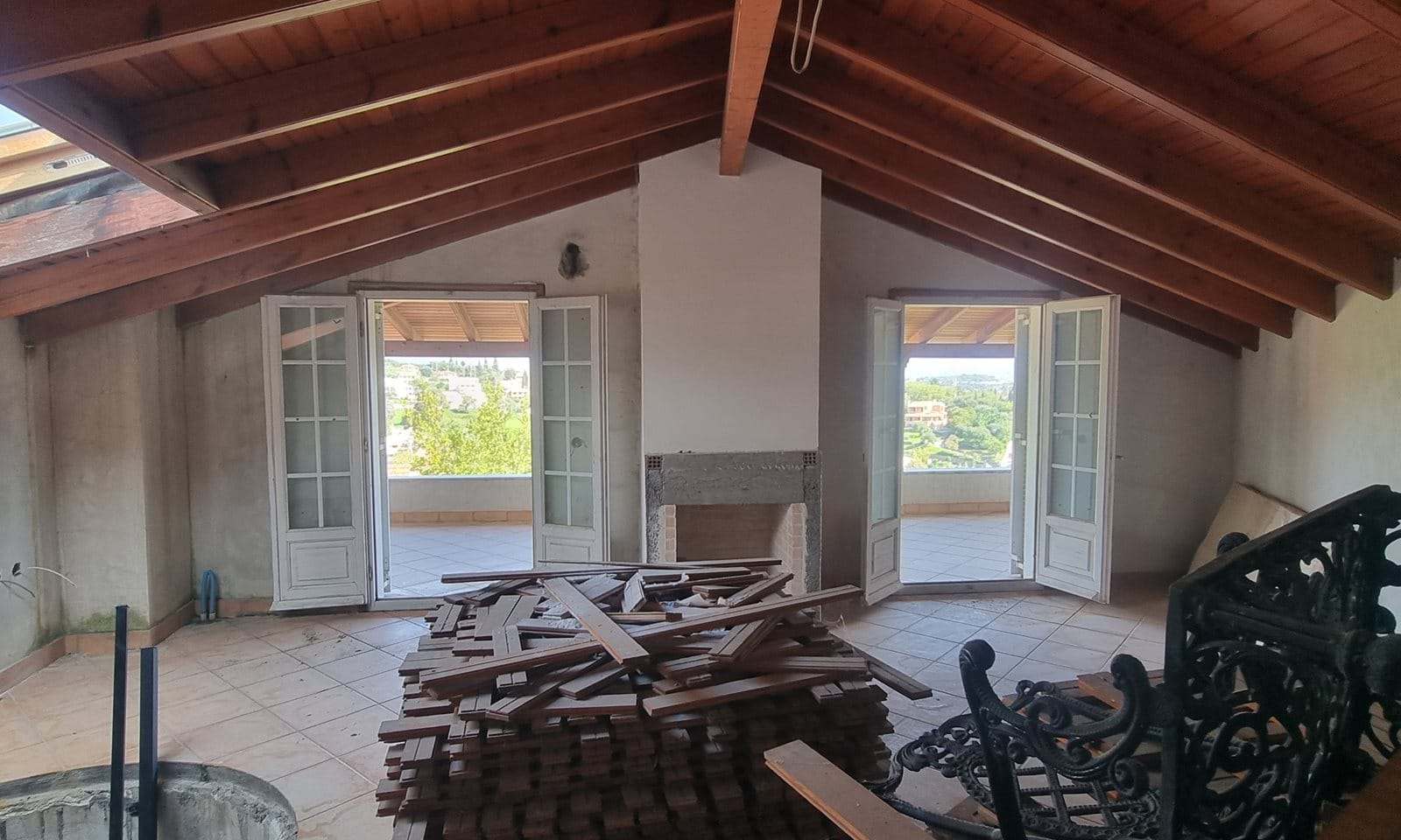 Listing photograph 16 of 20 of the house in Kompitsi, published by Corfu Home Finders.