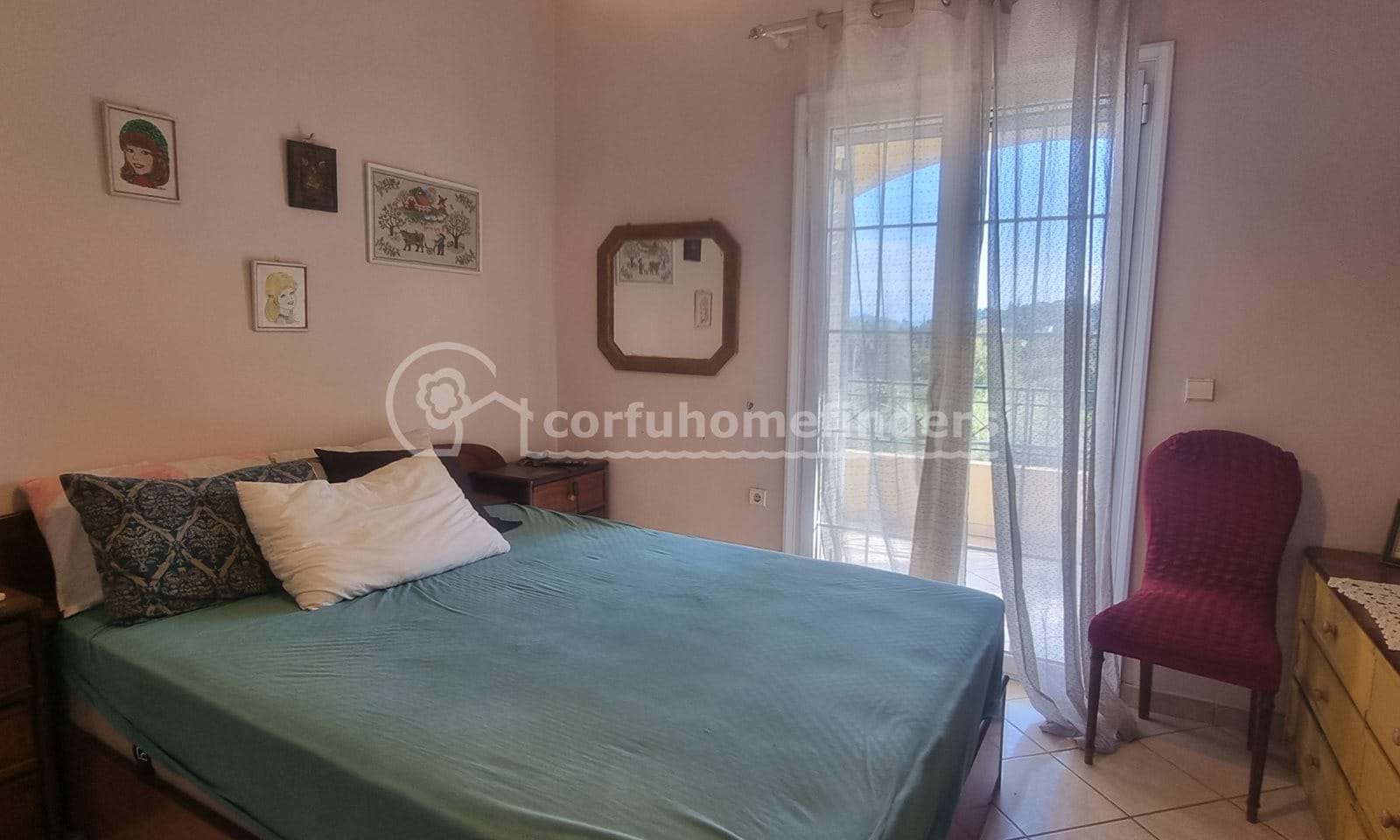 Listing photograph 13 of 20 of the house in Pikoulatika, published by Corfu Home Finders.