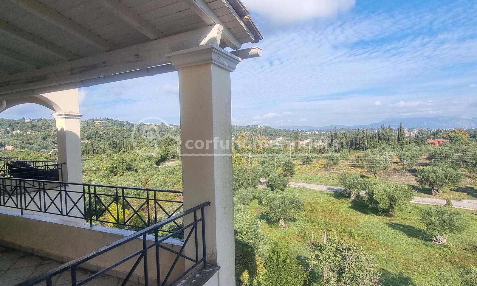 Listing photograph 18 of 20 of the house in Pikoulatika, published by Corfu Home Finders.