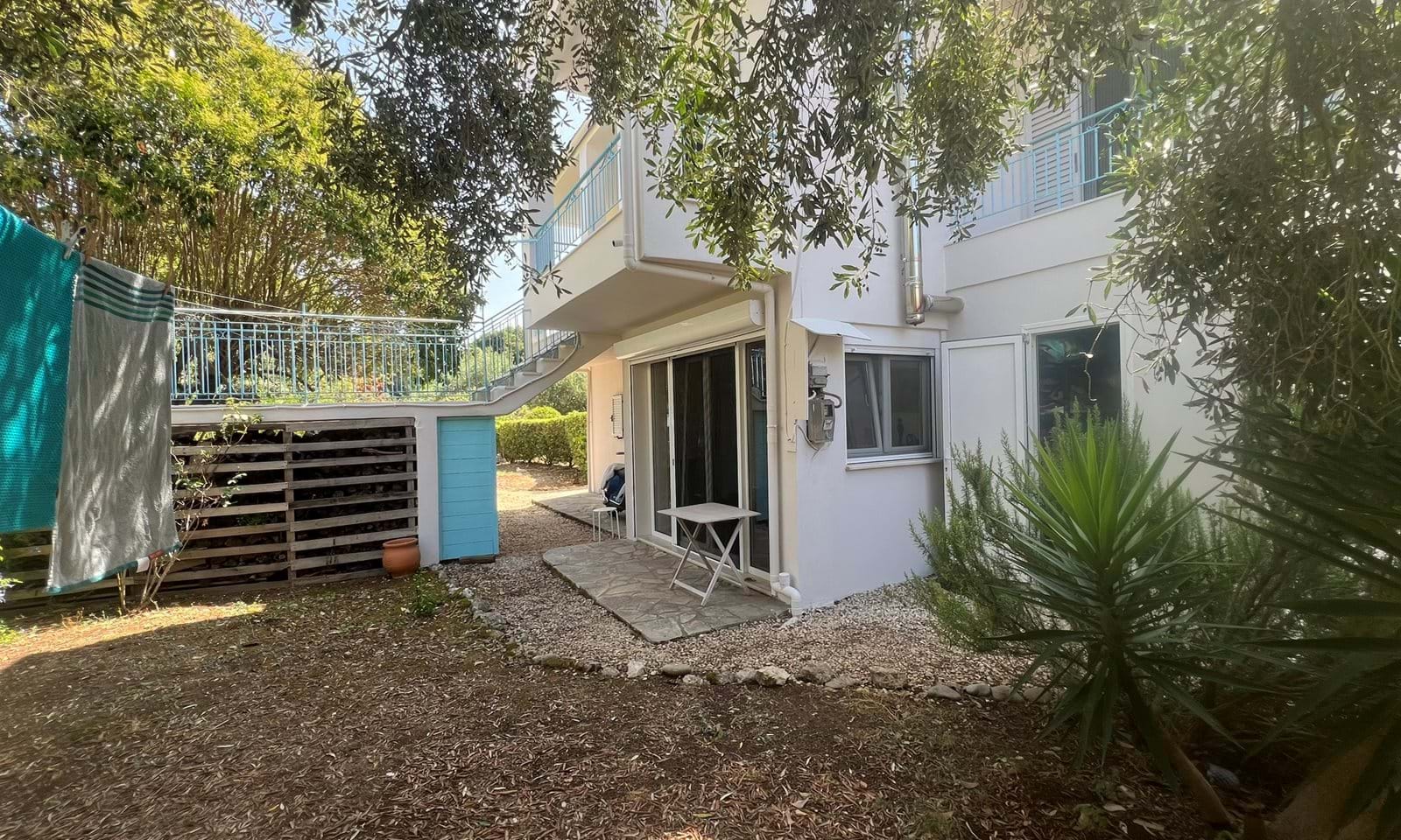 Listing photograph 4 of 17 of the house in Pagi, published by Corfu Home Finders.