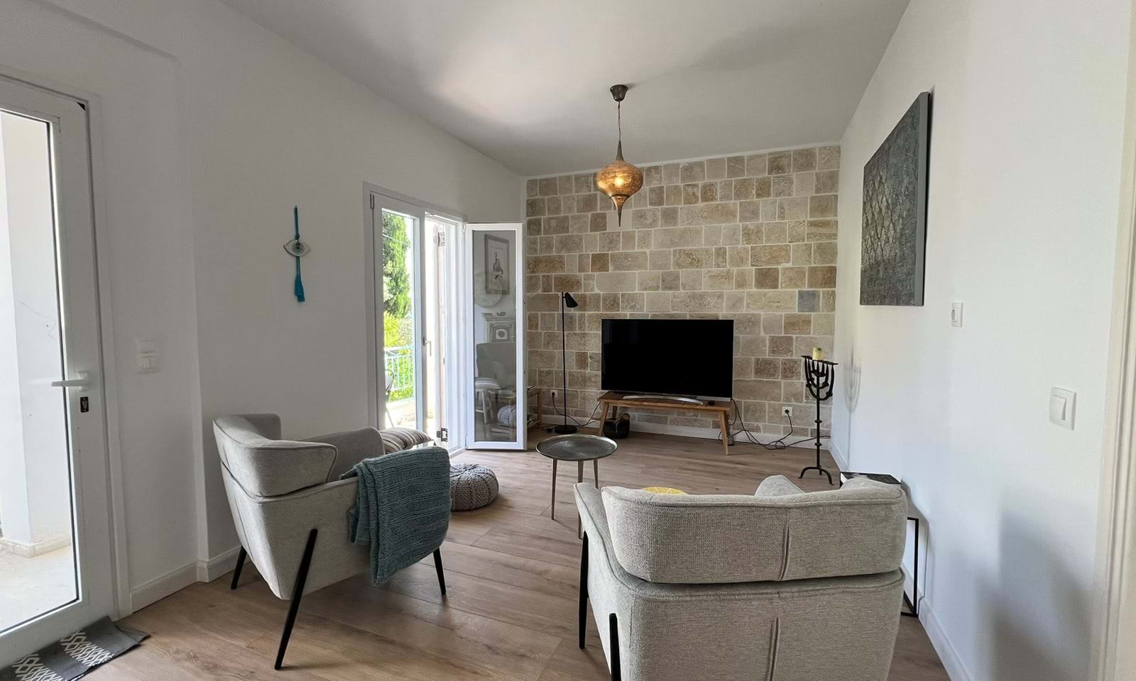 Listing photograph 1 of 17 of the house in Pagi, published by Corfu Home Finders.