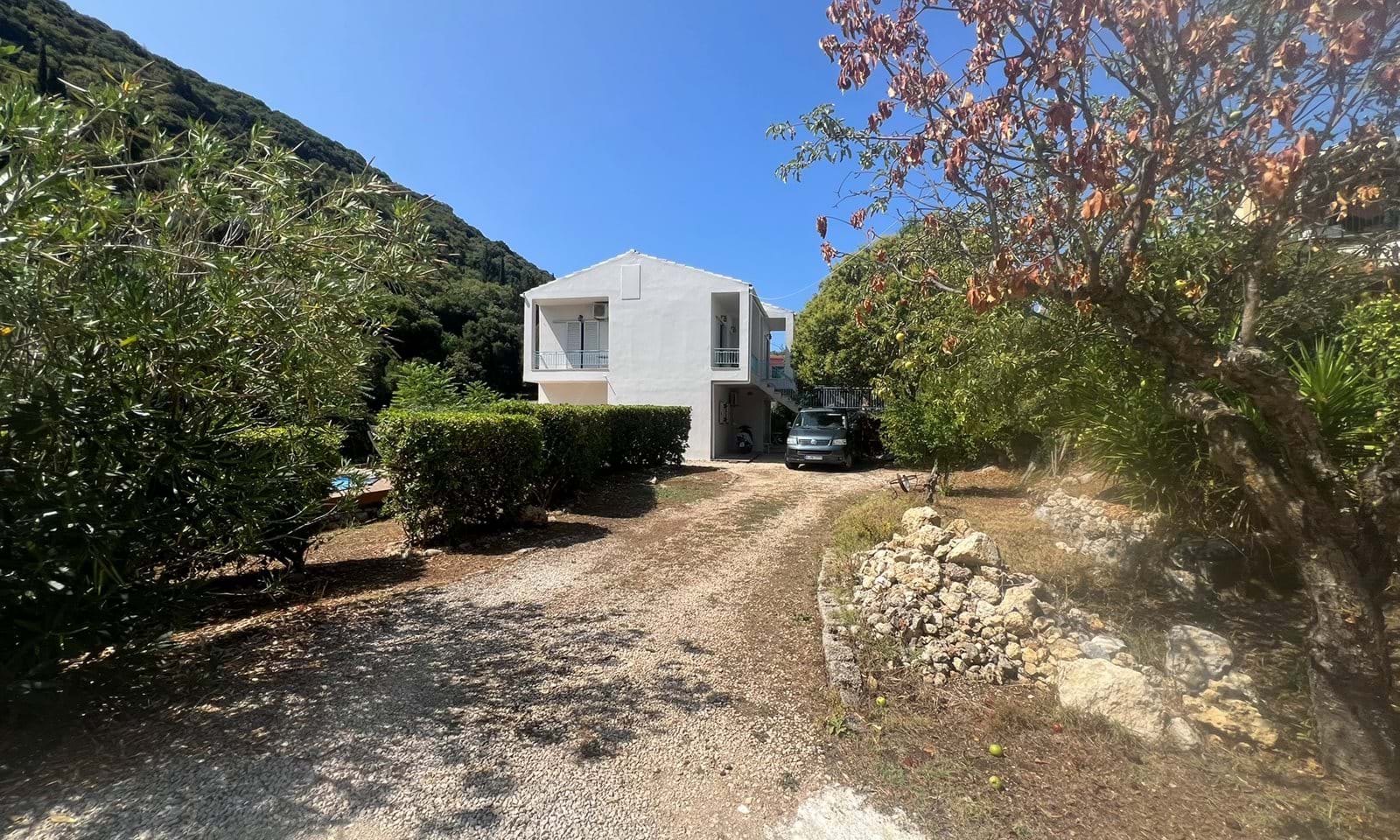 Listing photograph 3 of 17 of the house in Pagi, published by Corfu Home Finders.