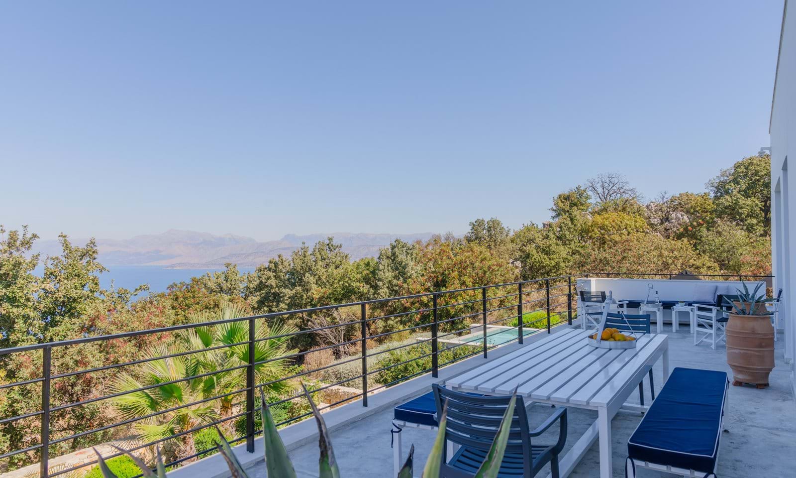 Listing photograph 27 of 30 of the house in Loutses, published by Corfu Home Finders.