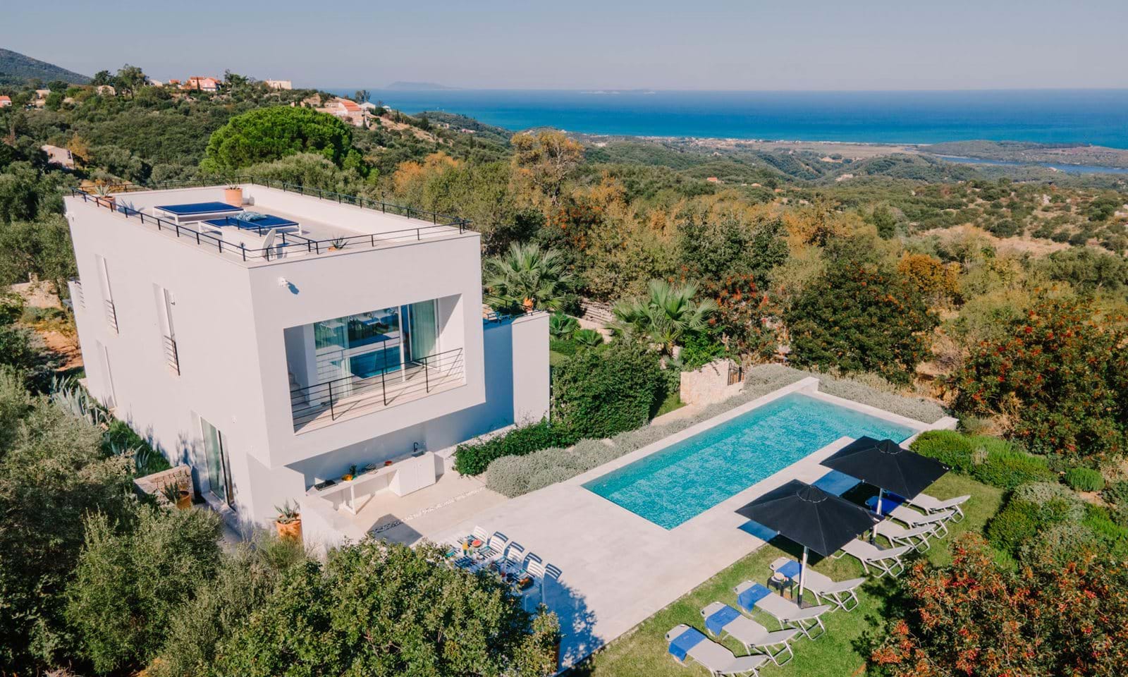 Listing photograph 1 of 30 of the house in Loutses, published by Corfu Home Finders.