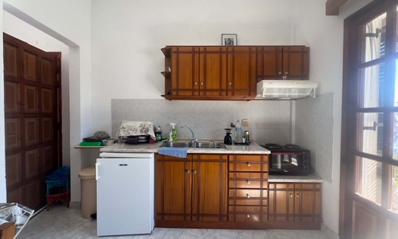 Listing photograph 13 of 20 of the apartment in Agnos, published by Corfu Home Finders.