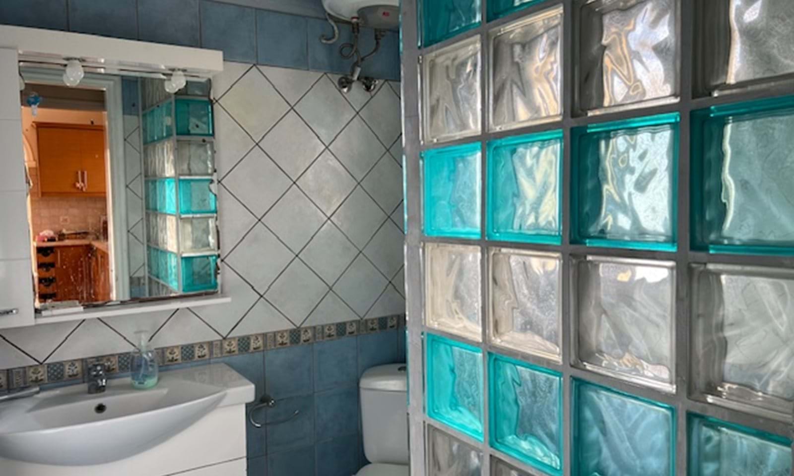 Listing photograph 9 of 11 of the apartment in Acharavi, published by Corfu Home Finders.