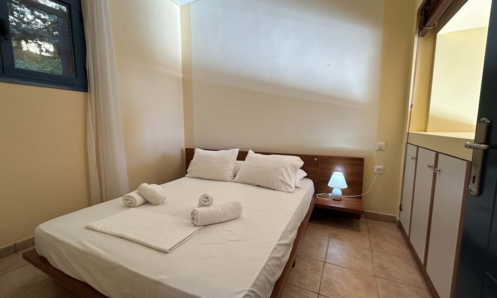 Listing photograph 16 of 20 of the apartment in Barbati, published by Corfu Home Finders.