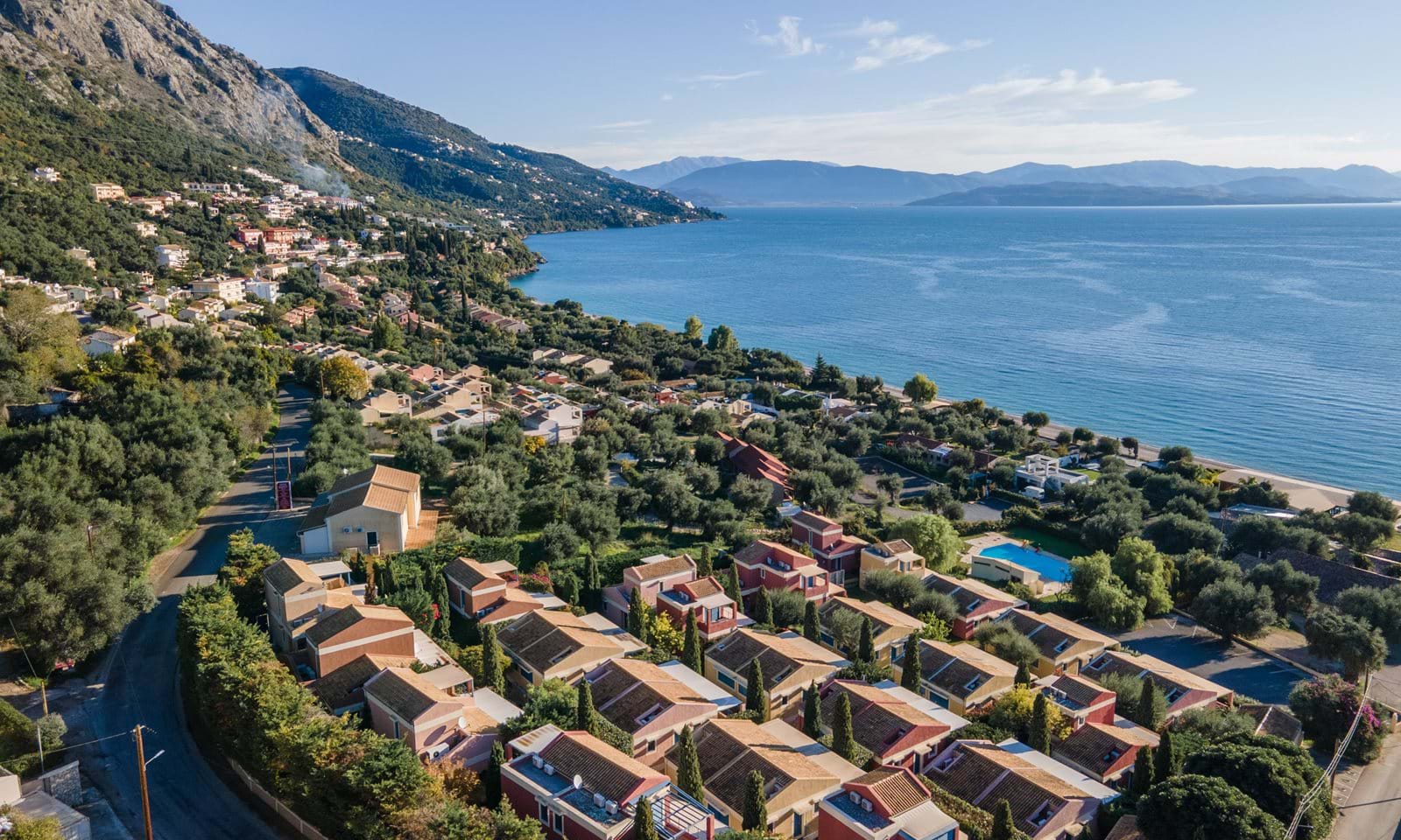 Listing photograph 4 of 20 of the apartment in Barbati, published by Corfu Home Finders.