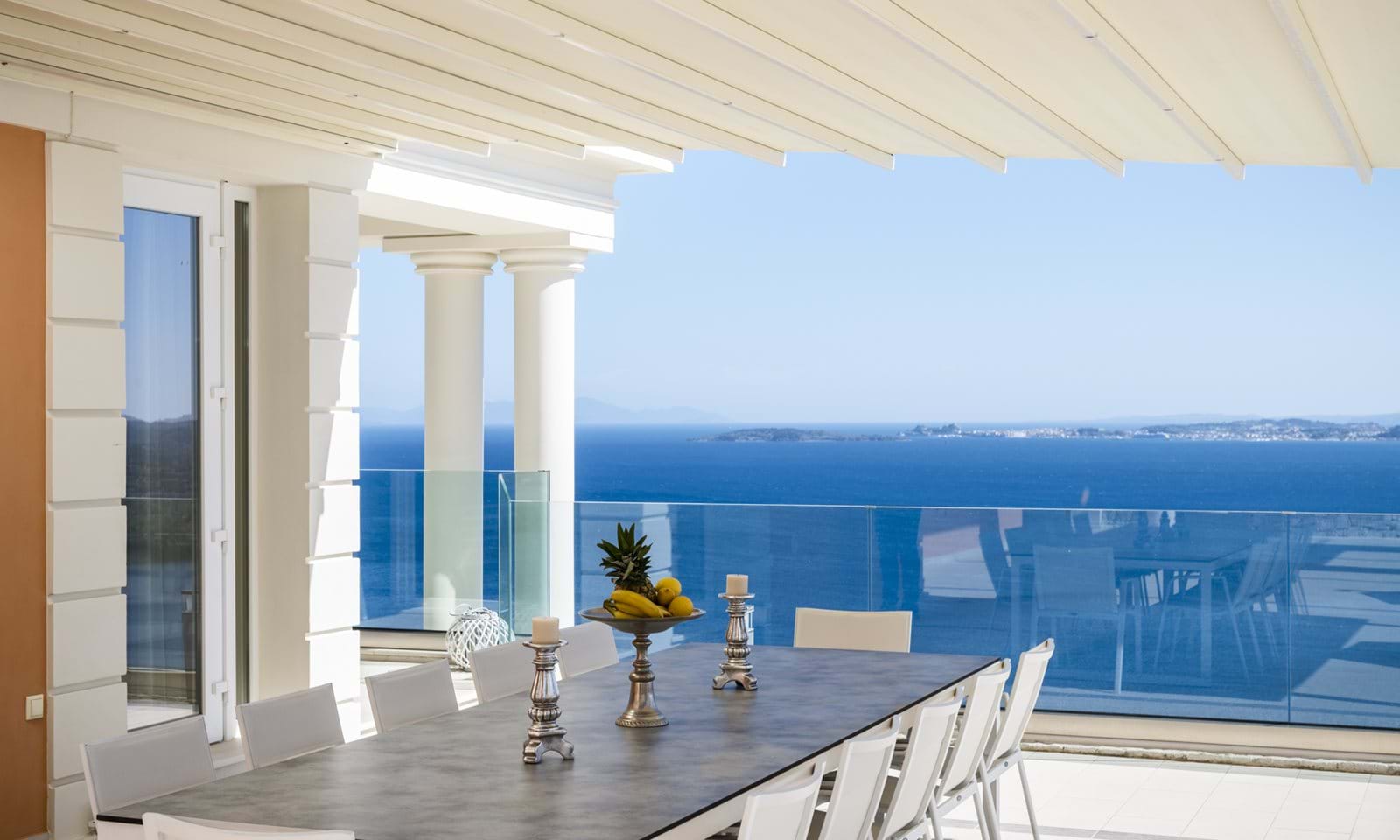 Listing photograph 12 of 40 of the house in Spartilas, published by Corfu Home Finders.