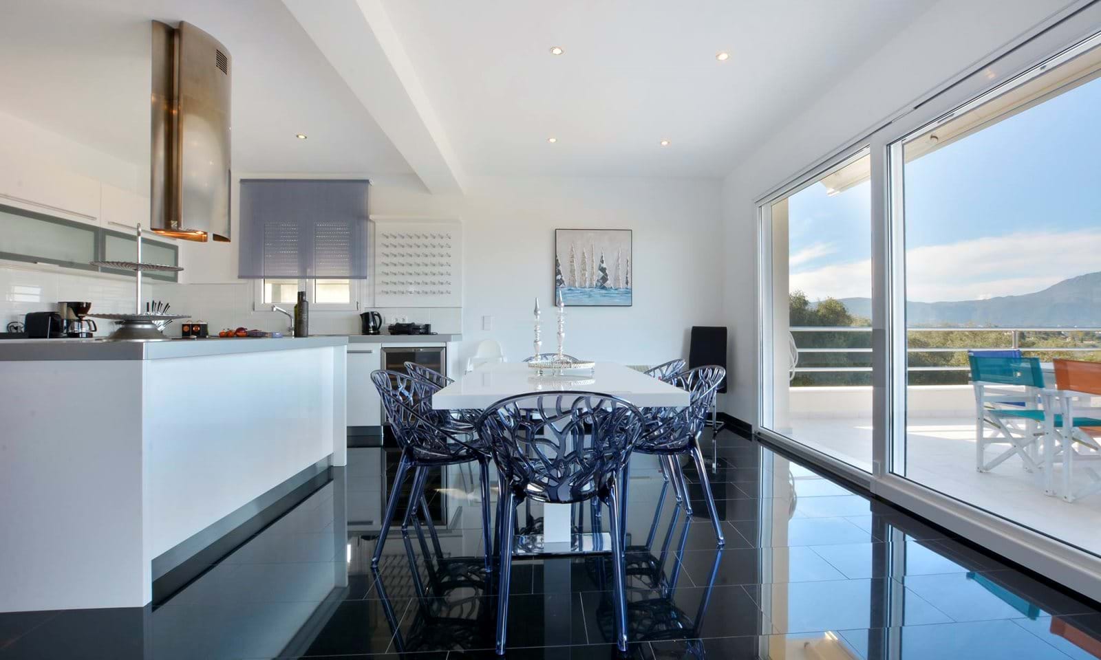Listing photograph 22 of 44 of the house in Gouvia, published by Corfu Home Finders.