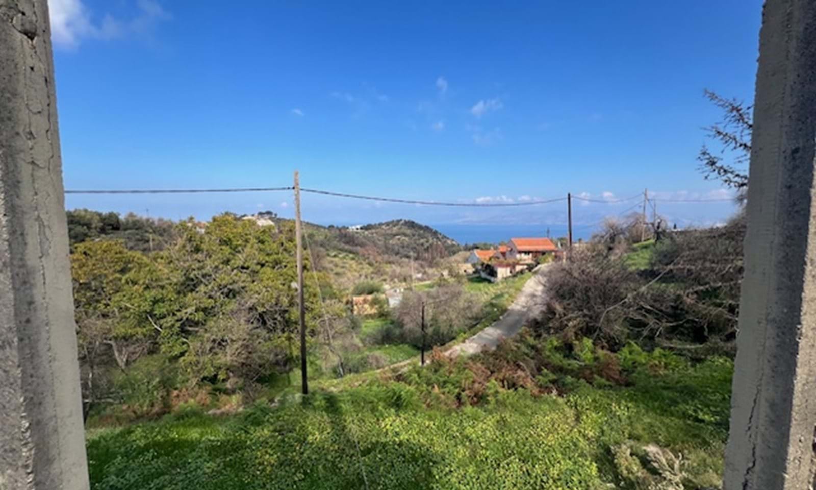 Listing photograph 1 of 8 of the house in Loutses, published by Corfu Home Finders.