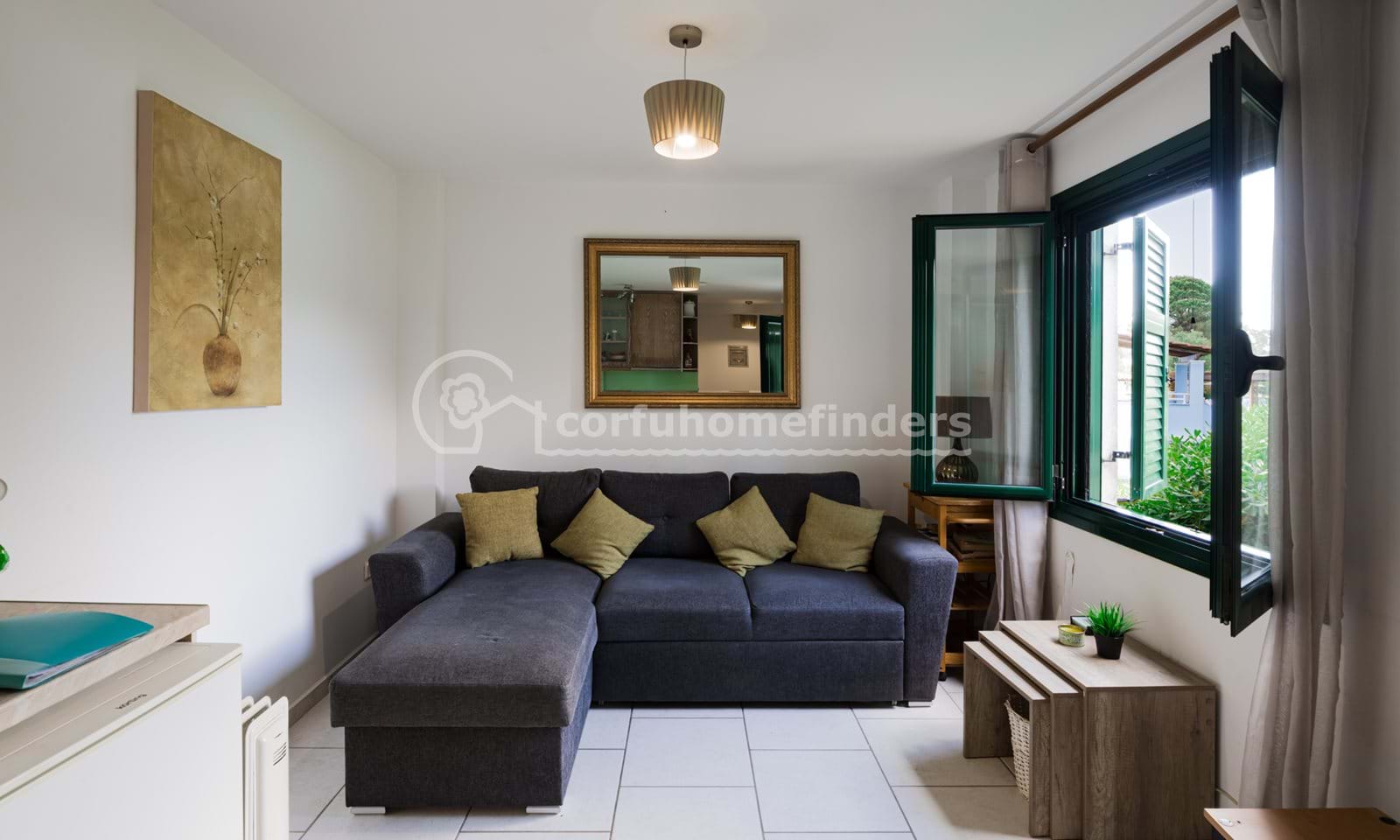 Listing photograph 8 of 18 of the apartment in Gouvia, published by Corfu Home Finders.