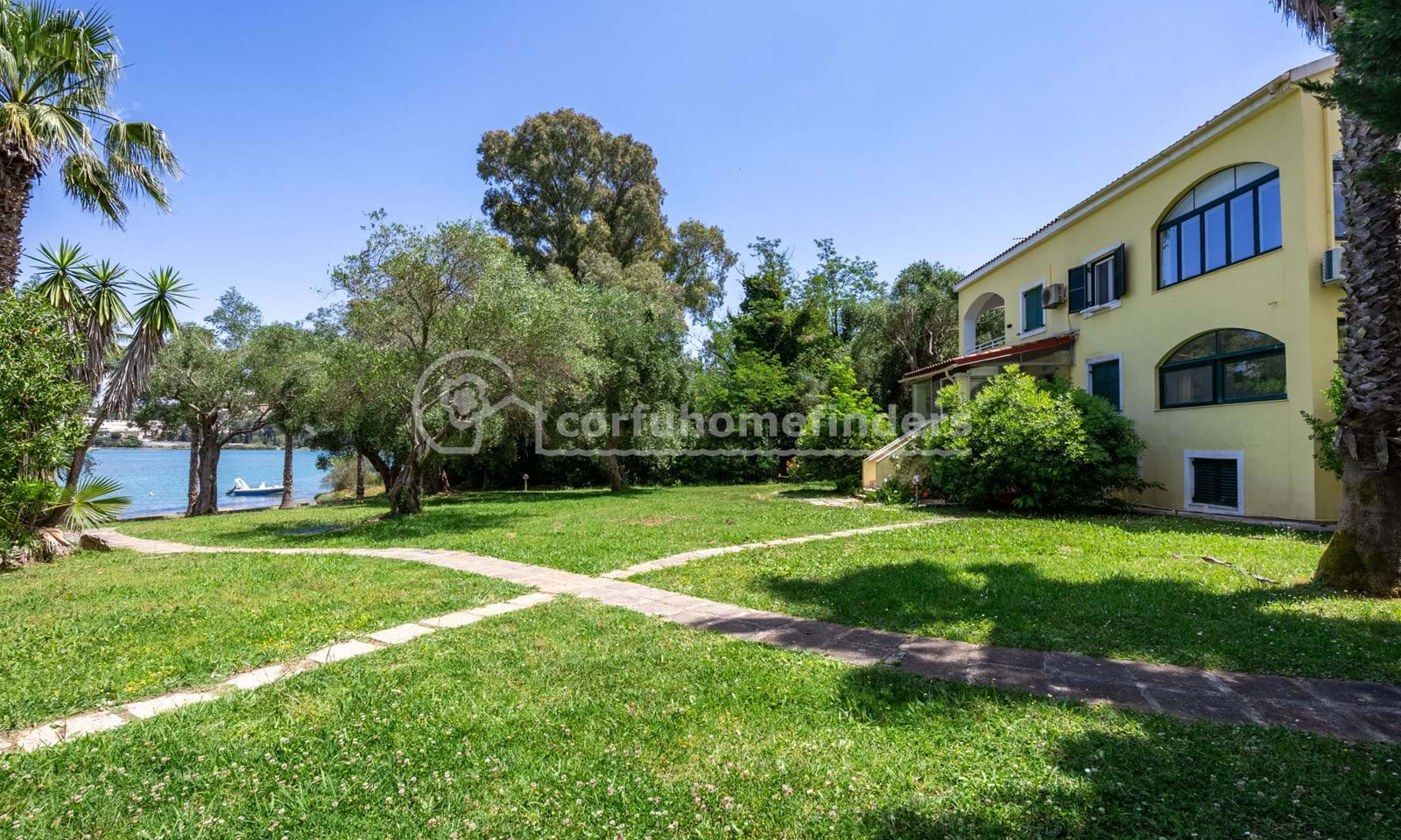 Listing photograph 1 of 18 of the apartment in Gouvia, published by Corfu Home Finders.