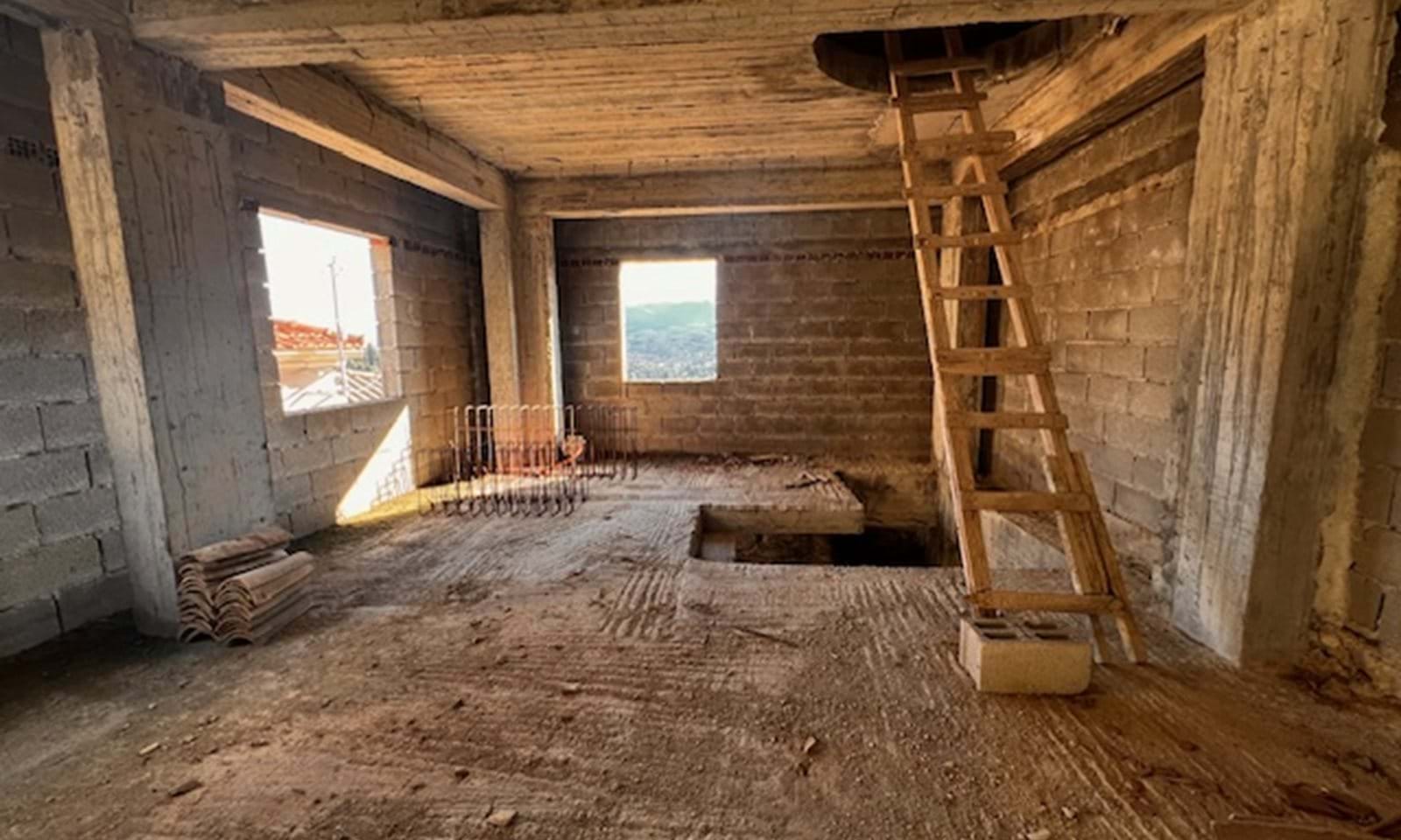 Listing photograph 5 of 9 of the house in Karousades, published by Corfu Home Finders.