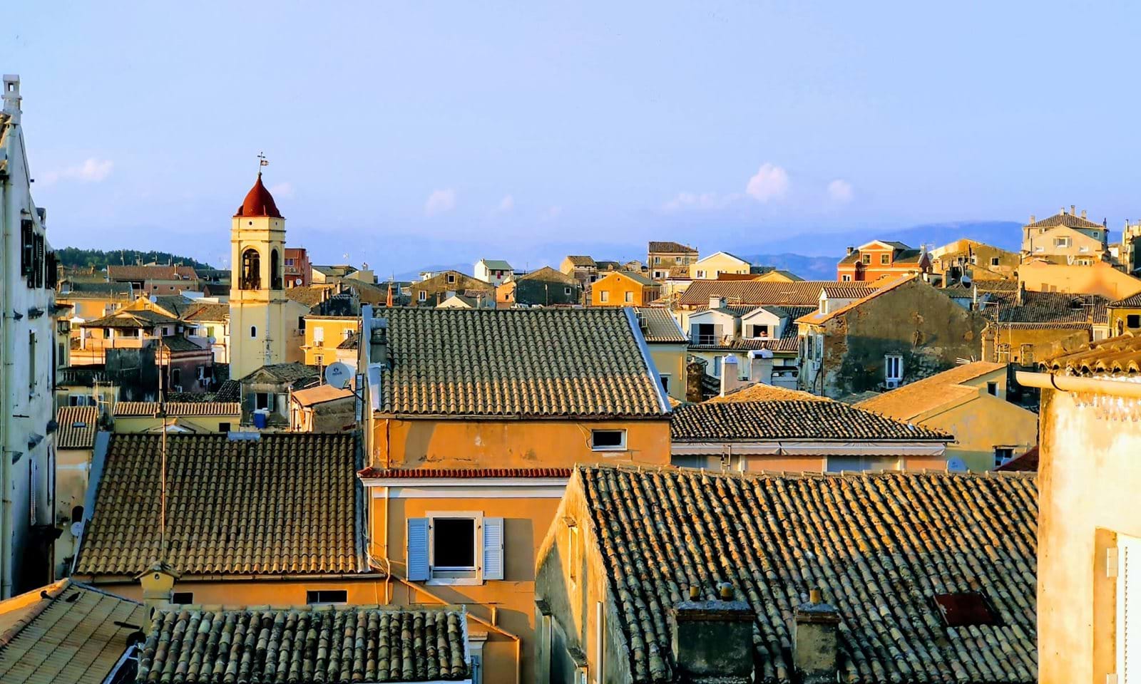 Listing photograph 1 of 8 of the apartment in Corfu Town, published by Corfu Home Finders.