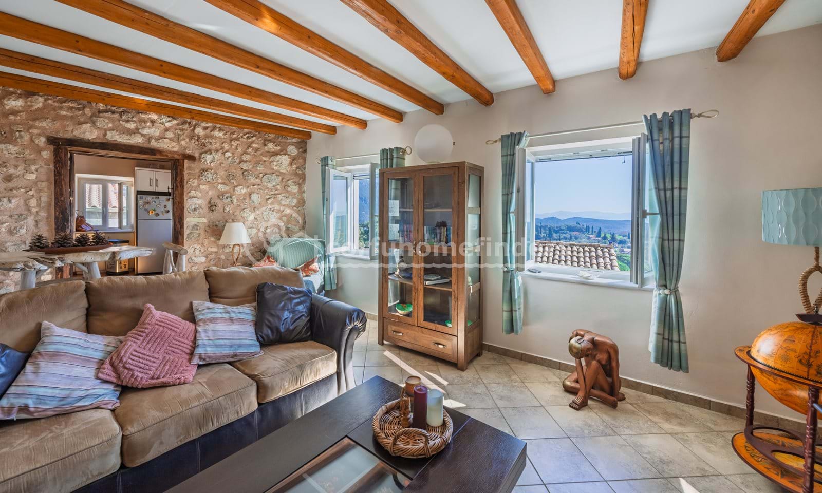 Listing photograph 2 of 16 of the house in Doukades, published by Corfu Home Finders.