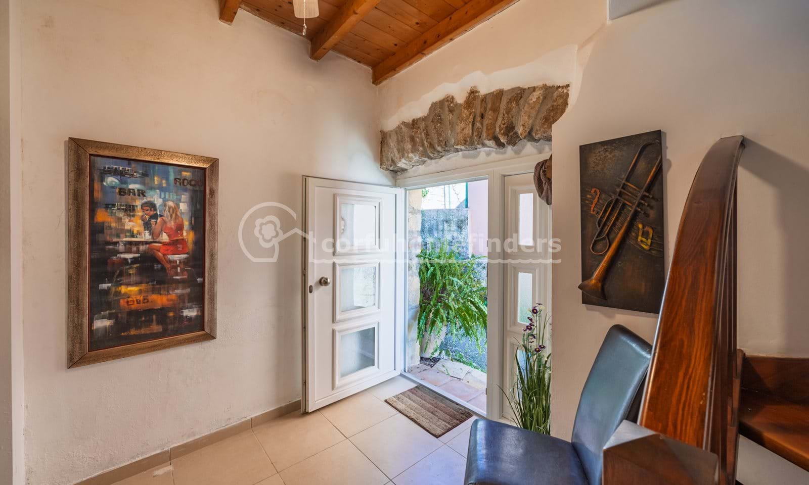Listing photograph 9 of 16 of the house in Doukades, published by Corfu Home Finders.