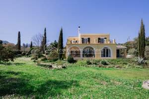 VALENTINE HOUSE, Kokkini, Corfu